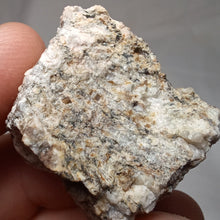 Load image into Gallery viewer, Zircons des Pyrénées
