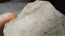 Load image into Gallery viewer, Or natif dans quartz
