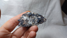 Load image into Gallery viewer, Chalcopyrite irisée
